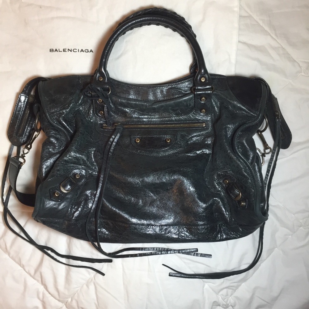 AUTHENTIC Black Balenciaga Classic City Bag